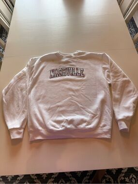 Champion White Crew Neck Nashville Sweatshirt large